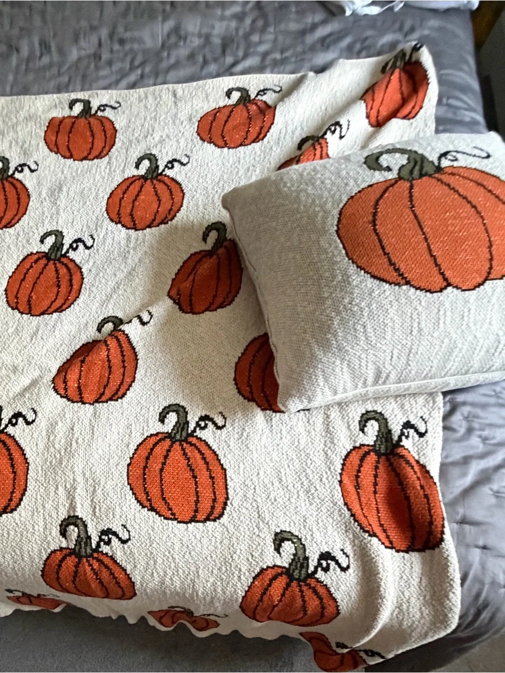 Max Studio cozy knit